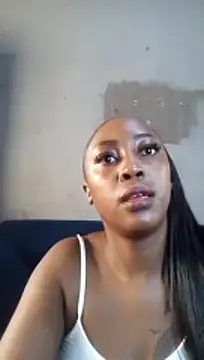 Snapshot of CocoButterxox chatting on 29, 4, 2026 CocoButterxox online show from 29, 4, 2026