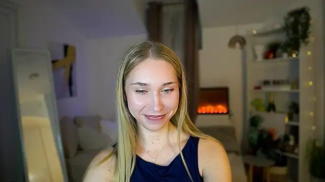 MilaBunny2000 online show from 10, 2, 2026