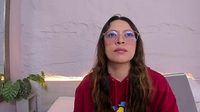 lanna 18  online show from 10, 4, 2026