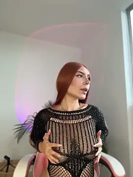 alesziarose  online show from 12, 5, 2026