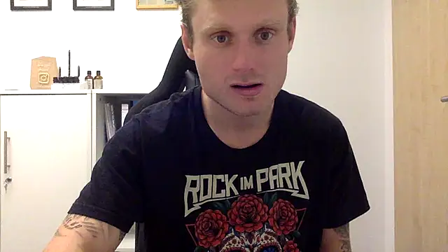 Fitlover1994 online show from 8, 1, 2026