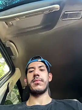 Snapshot of vinihfeh chatting on 2, 4, 2026 vinihfeh online show from 2, 4, 2026