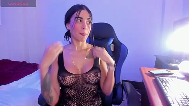 Snapshot of catalina__blaze chatting on 11, 1, 2026 catalina blaze online show from 11, 1, 2026