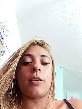 Dulcee Mariiaa online show from 11, 2, 2026