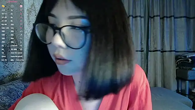 AprilOnilll online show from 17, 3, 2026