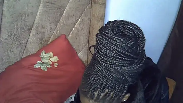 smily sophia online show from 13, 1, 2026