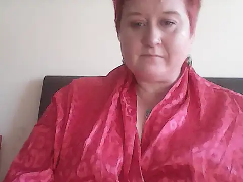 BustyRedxx online show from 23, 4, 2026