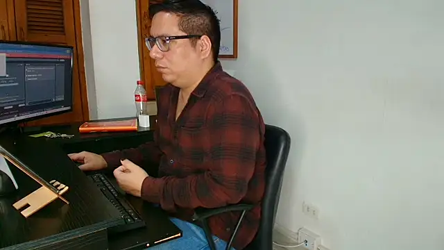 Snapshot of chubby16cm chatting on 10, 1, 2026 chubby16cm online show from 10, 1, 2026