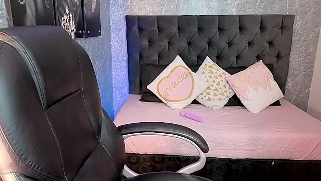 Snapshot of sasha__blaze chatting on 7, 1, 2026 sasha blaze online show from 7, 1, 2026