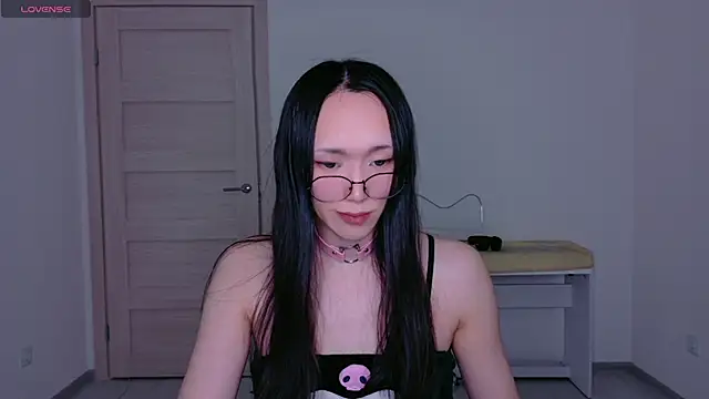 ChosenChampionofSlaanesh online show from 9, 1, 2026