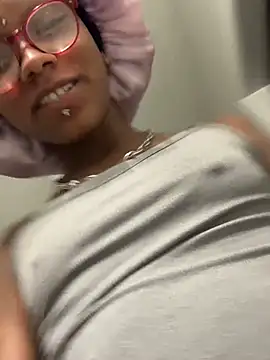 xouniq online show from 14, 1, 2026