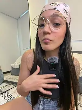 EVA WILD1 online show from 15, 2, 2026