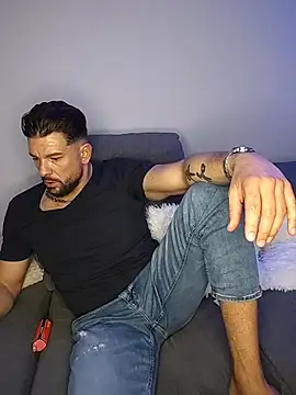 Angelo 33 online show from 31, 3, 2026