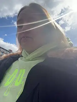 Spatgirl online show from 19, 4, 2026