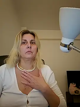 Amelia9798 online show from 18, 2, 2026