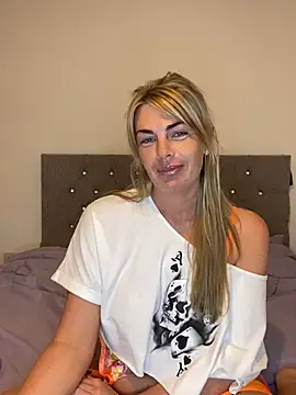 Snapshot of Scarlett_the_girlnextdoor chatting on 11, 5, 2026 Scarlett the girlnextdoor online show from 11, 5, 2026