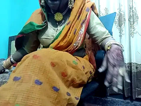 Hotshila6910 online show from 10, 2, 2026