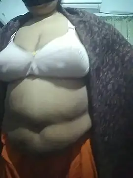 momo loves online show from 7, 2, 2026