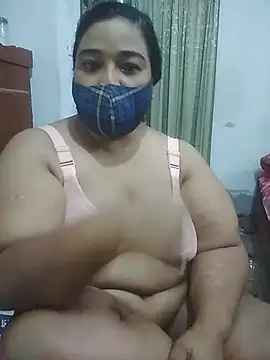 momo loves online show from 4, 4, 2026