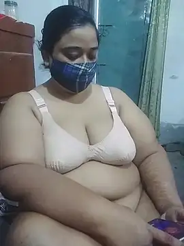 momo loves online show from 17, 4, 2026