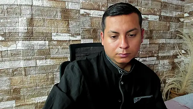 Snapshot of Hadarah_and_Hasan chatting on 15, 1, 2026 Hadarah and Hasan online show from 15, 1, 2026