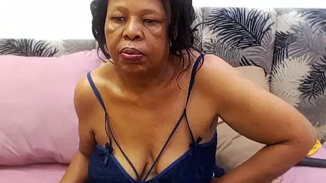 SEXY MATURExx online show from 5, 4, 2026