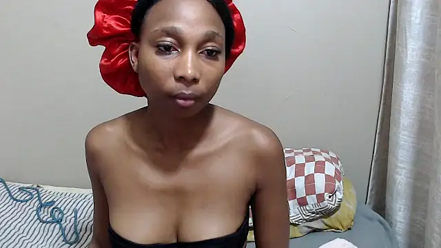 Snapshot of ExtraDoll chatting on 15, 2, 2026 ExtraDoll online show from 15, 2, 2026