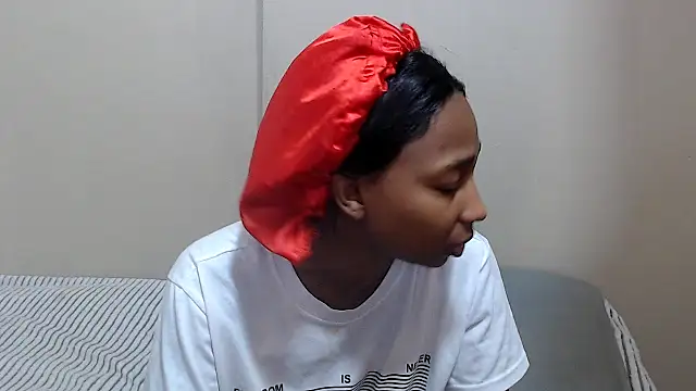 Snapshot of ExtraDoll chatting on 24, 2, 2026 ExtraDoll online show from 24, 2, 2026