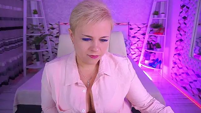 CrystalVibe online show from 22, 5, 2026