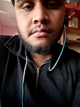 RaiStarrrr0-9 online show from 13, 1, 2026