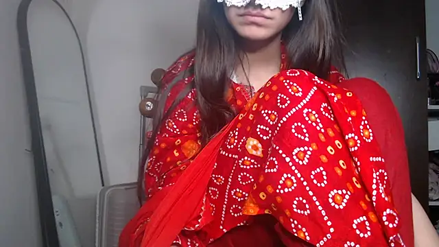 Hottie heer online show from 6, 3, 2026