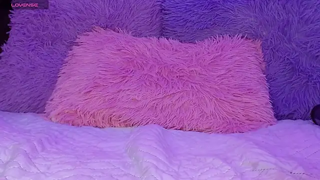 littlekiara4u   online show from 22, 2, 2026