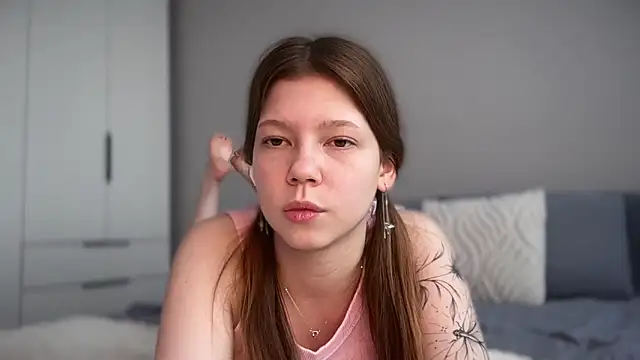 Snapshot of karalinhks chatting on 1, 2, 2026 karalinhks online show from 1, 2, 2026