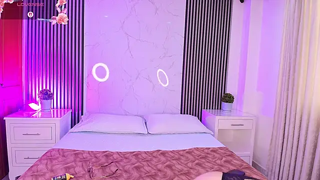 Snapshot of DafneHills_ chatting on 7, 1, 2026 DafneHills online show from 7, 1, 2026