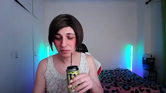 HoneyValentine online show from 17, 4, 2026