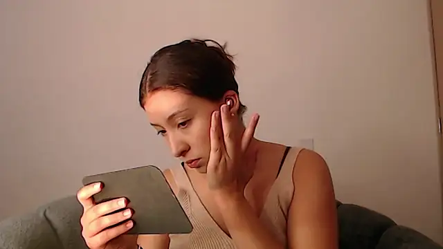 Snapshot of -Ivonnys chatting on 10, 1, 2026 -Ivonnys online show from 10, 1, 2026