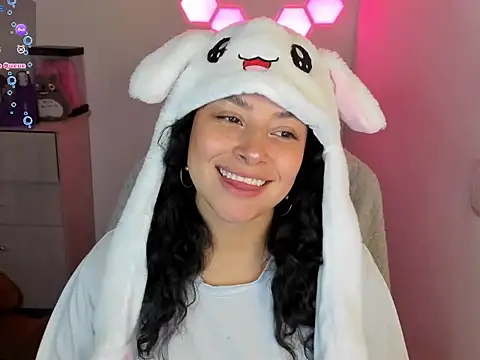 emillyaqua online show from 3, 2, 2026