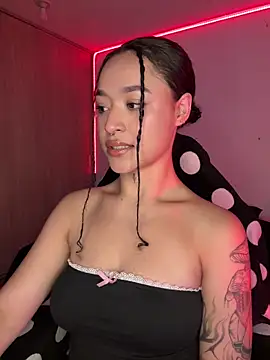 crystal dlun online show from 28, 3, 2026