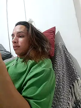 Snapshot of ofjuliaa chatting on 12, 7, 2026 ofjuliaa online show from 12, 7, 2026