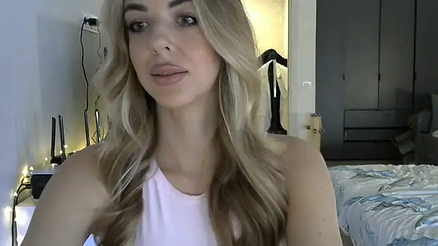 LizaSweetyq online show from 24, 2, 2026