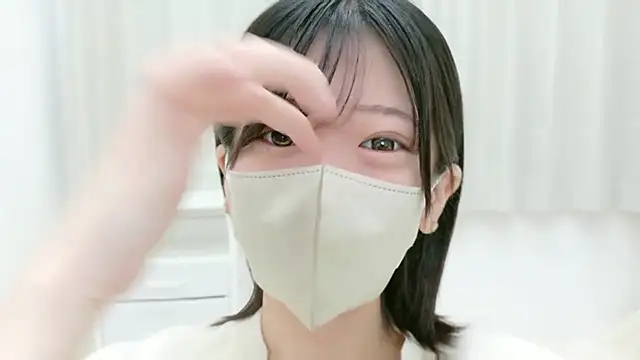 Snapshot of yuruchan_ chatting on 8, 4, 2026 yuruchan online show from 8, 4, 2026