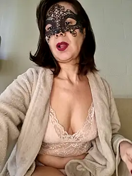 Snapshot of larizinha2026 chatting on 25, 5, 2026 larizinha2026 online show from 25, 5, 2026