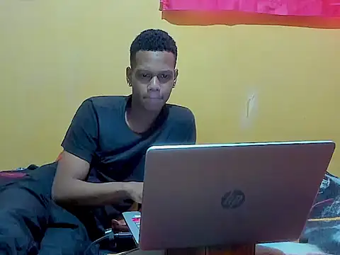 Snapshot of aunstin_mohamme chatting on 23, 2, 2026 aunstin mohamme online show from 23, 2, 2026