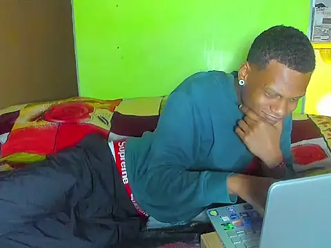 Snapshot of aunstin_mohamme chatting on 27, 3, 2026 aunstin mohamme online show from 27, 3, 2026