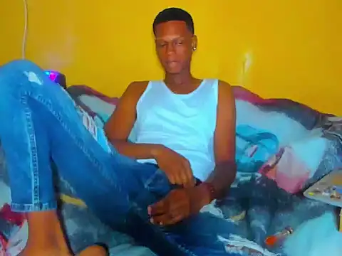 Snapshot of aunstin_mohamme chatting on 10, 4, 2026 aunstin mohamme online show from 10, 4, 2026