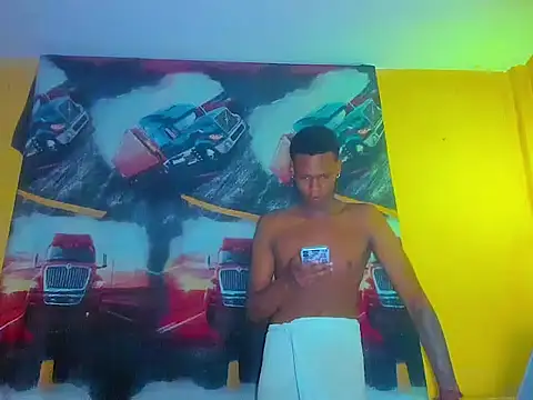 Snapshot of aunstin_mohamme chatting on 14, 4, 2026 aunstin mohamme online show from 14, 4, 2026