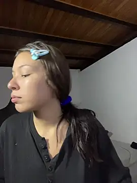 Kitty20205 online show from 14, 4, 2026