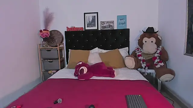 zoe siren online show from 15, 7, 2026