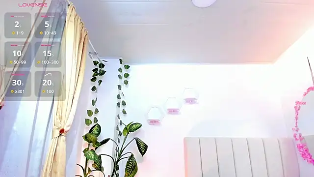 Snapshot of emily7_ chatting on 16, 2, 2026 emily7 online show from 16, 2, 2026