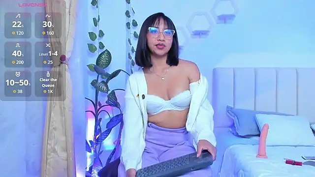 Snapshot of emily7_ chatting on 21, 2, 2026 emily7 online show from 21, 2, 2026